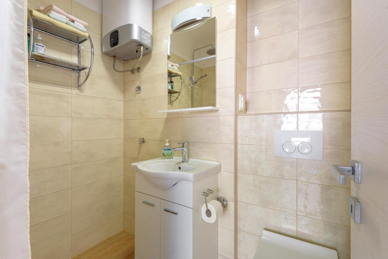 Apartments By The Sea Basina, Hvar - 11817 Vrbanj 외부 사진